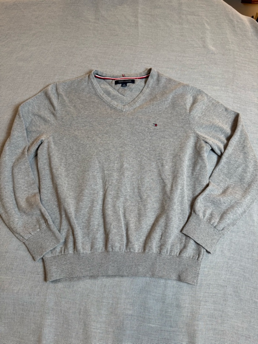 Tommy Hilfiger Men’s 100% Cotton V-Neck Sweater Preppy Size L